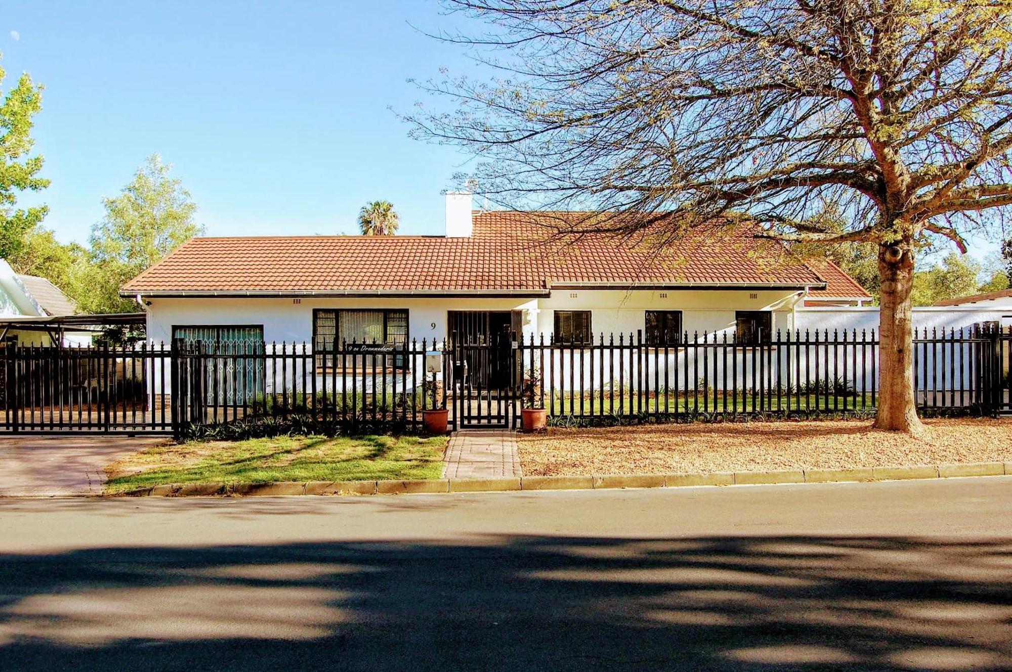 9 On Drommedaris Hotel Stellenbosch Kültér fotó