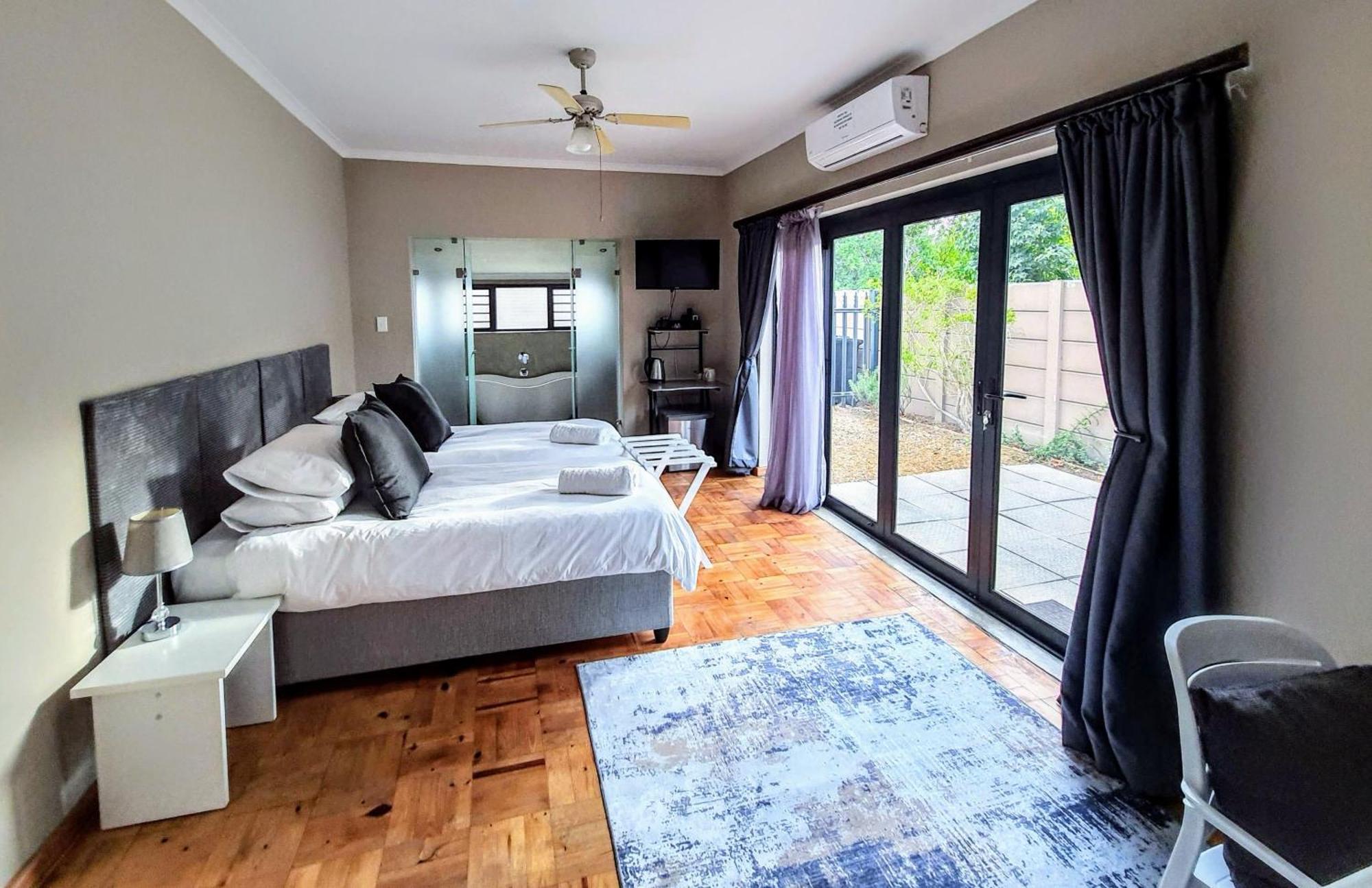 9 On Drommedaris Hotel Stellenbosch Kültér fotó